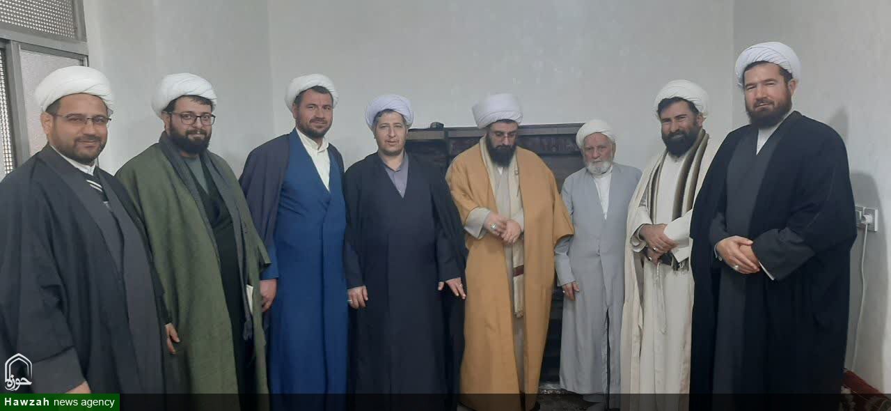 تجلیل از نخستین مدیر مدرسه علمیه امیرالمؤمنین(ع) فامنین+تصاویر