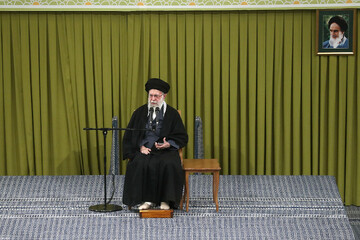 فراخوان جشنواره جهانی شعر «امامِ شهید»
