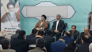 آینده کشور با همدلی رقم می‌خورد