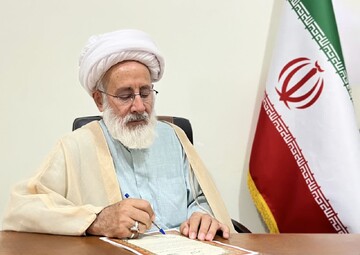 ملت ایران با ایمان و همدلی بر توطئه‌های دشمن غلبه کرد