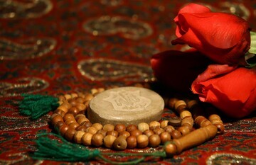 سجده کمال انقطاع از غیر خداست