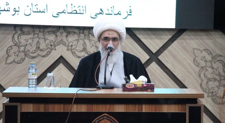 تصاویر/ دیدار امام جمعه بوشهر با فرماندهان و کارکنان فراجا در بوشهر