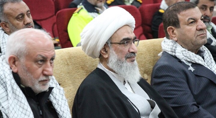 تصاویر/ دیدار امام جمعه بوشهر با فرماندهان و کارکنان فراجا در بوشهر