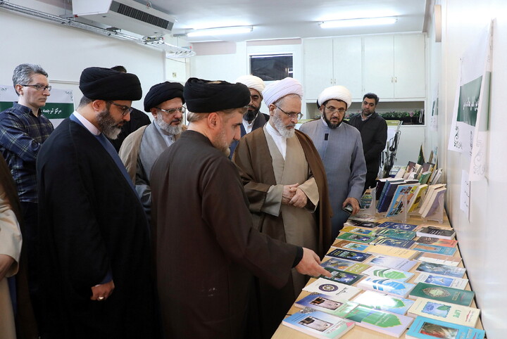 تصاویر/ بازدید آیت‌الله اعرافی از مجتمع عالی بین‌الملل حوزه‌های علمیه