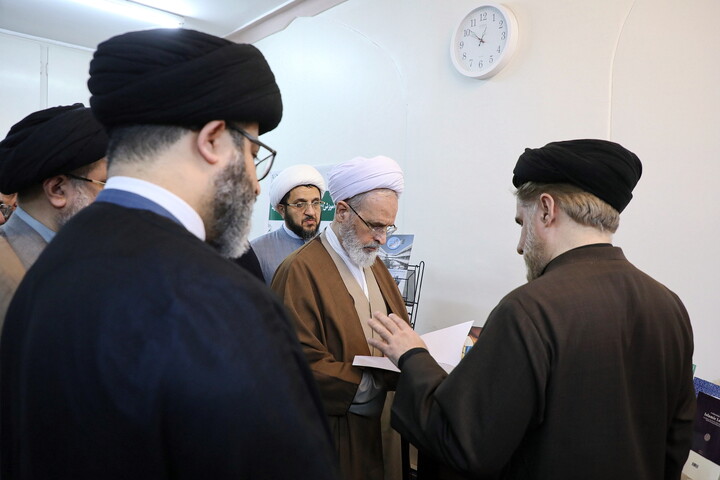 تصاویر/ بازدید آیت‌الله اعرافی از مجتمع عالی بین‌الملل حوزه‌های علمیه