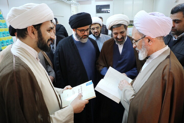 تصاویر/ بازدید آیت‌الله اعرافی از مجتمع عالی بین‌الملل حوزه‌های علمیه