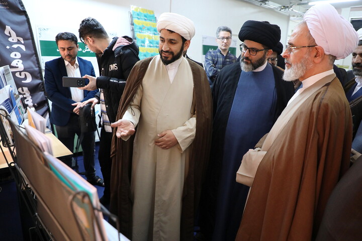 تصاویر/ بازدید آیت‌الله اعرافی از مجتمع عالی بین‌الملل حوزه‌های علمیه