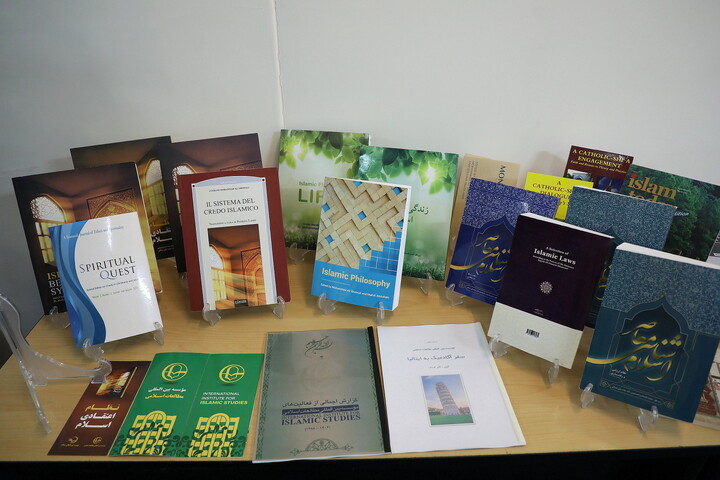 تصاویر/ بازدید آیت‌الله اعرافی از مجتمع عالی بین‌الملل حوزه‌های علمیه