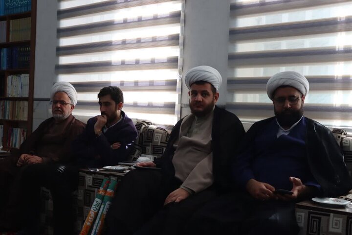 تصاویر/ رگزاری آئین اعطای حکم به اعضای قرارگاه پشتیبانی از مساجد شهرستان اشکذر