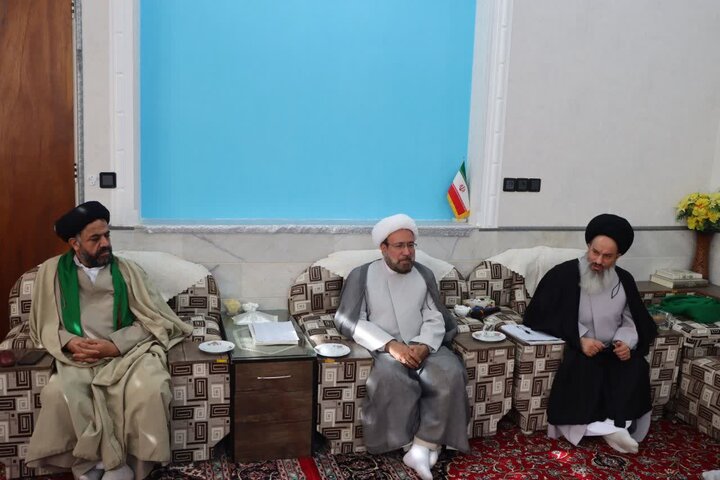 تصاویر/ رگزاری آئین اعطای حکم به اعضای قرارگاه پشتیبانی از مساجد شهرستان اشکذر