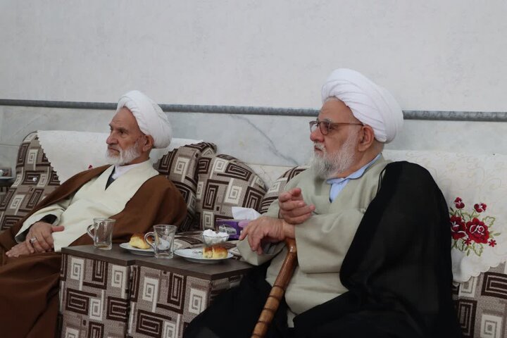 تصاویر/ رگزاری آئین اعطای حکم به اعضای قرارگاه پشتیبانی از مساجد شهرستان اشکذر