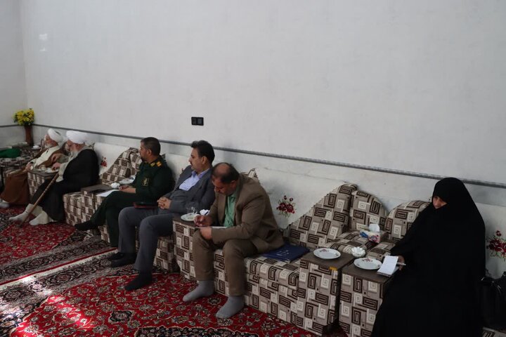 تصاویر/ رگزاری آئین اعطای حکم به اعضای قرارگاه پشتیبانی از مساجد شهرستان اشکذر