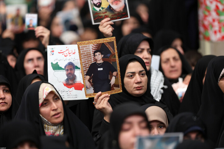 تصاویر/ دیدار اقشار مردم به مناسبت چهل‌وهفتمین سالگرد پیروزی انقلاب با رهبر انقلاب اسلامی