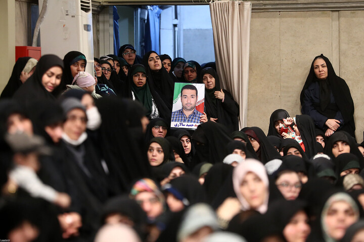 تصاویر/ دیدار اقشار مردم به مناسبت چهل‌وهفتمین سالگرد پیروزی انقلاب با رهبر انقلاب اسلامی