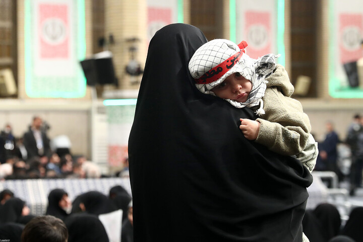 تصاویر/ دیدار اقشار مردم به مناسبت چهل‌وهفتمین سالگرد پیروزی انقلاب با رهبر انقلاب اسلامی