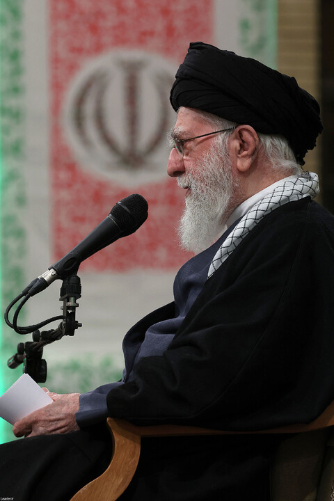 تصاویر/ دیدار اقشار مردم به مناسبت چهل‌وهفتمین سالگرد پیروزی انقلاب با رهبر انقلاب اسلامی