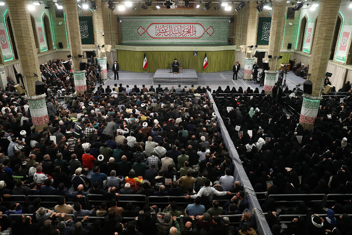 تصاویر/ دیدار اقشار مردم به مناسبت چهل‌وهفتمین سالگرد پیروزی انقلاب با رهبر انقلاب اسلامی