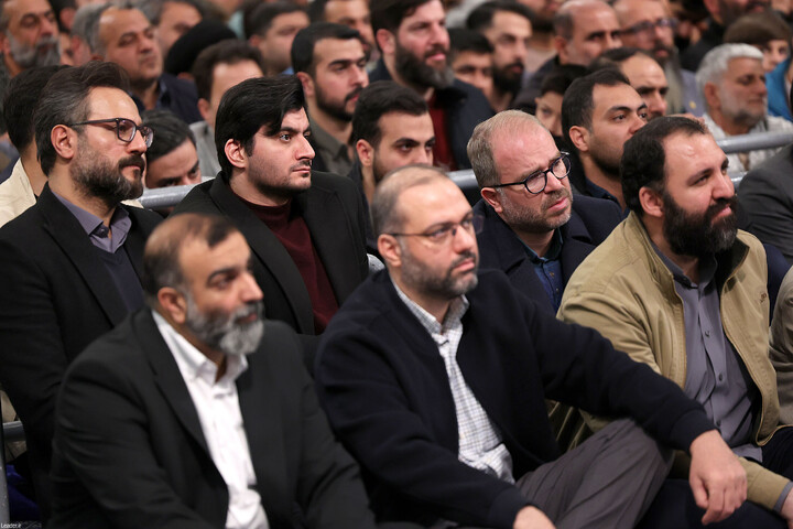 تصاویر/ دیدار اقشار مردم به مناسبت چهل‌وهفتمین سالگرد پیروزی انقلاب با رهبر انقلاب اسلامی