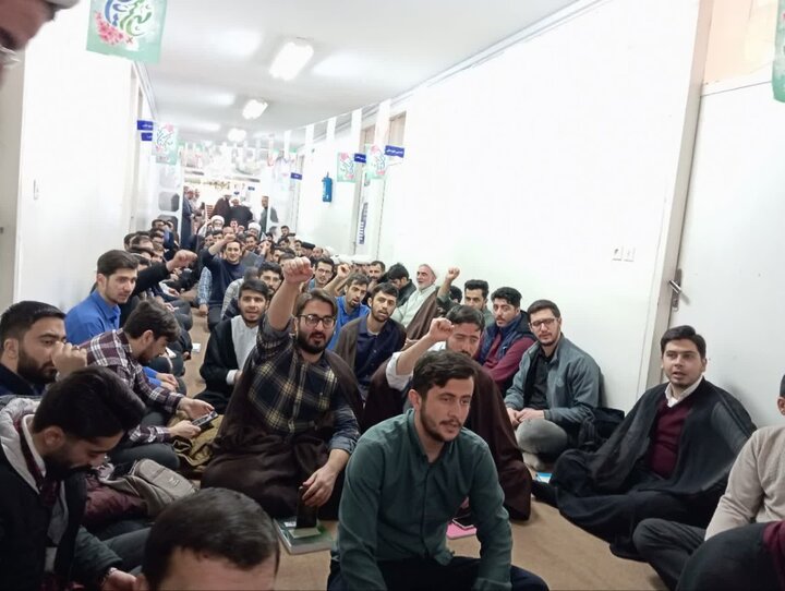 تصاویر /  زنگ انقلاب حوزه علمیه حضرت ولیعصر عج تبریز