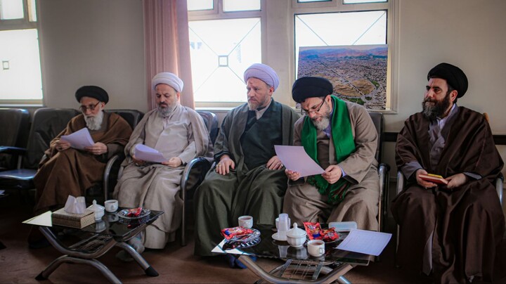 تصاویر/دیدار و گفت‌وگوی اعضای شورای هماهنگی نهادهای حوزوی همدان