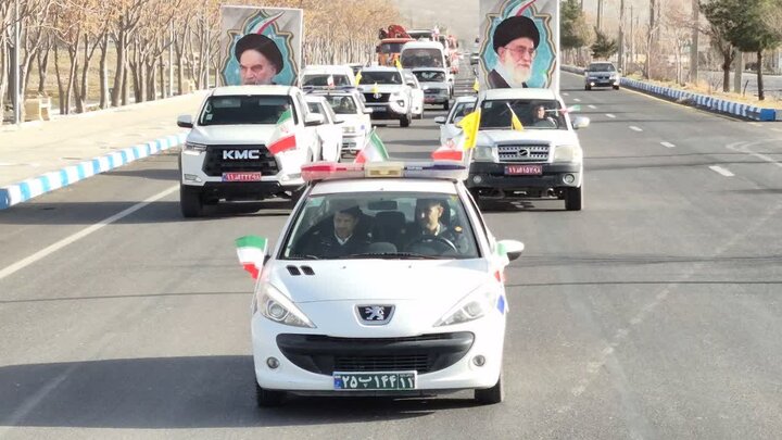 تصاویر/رژه خودرویی به مناسبت آغاز دهه مبارک فجر در شهرستان چوار