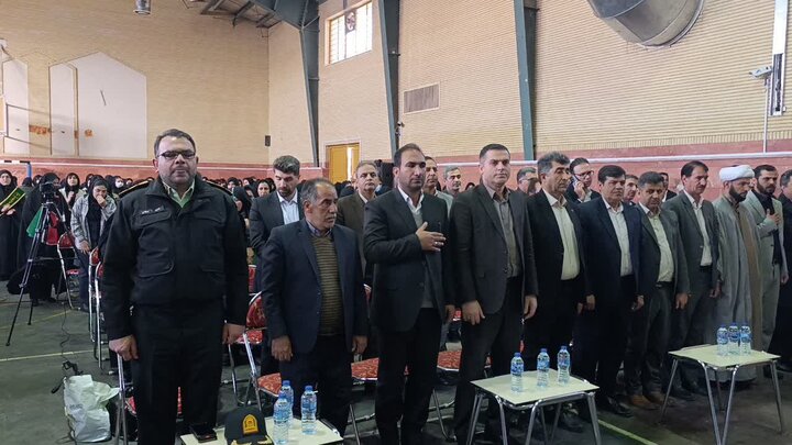 تصاویر/نواختن زنگ انقلاب درشهر ایلام