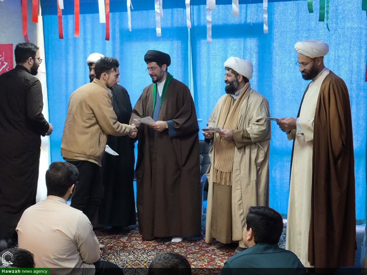 تقدیر از طلاب مدرسه علمیه شیخ علیخان زنگنه تویسرکان