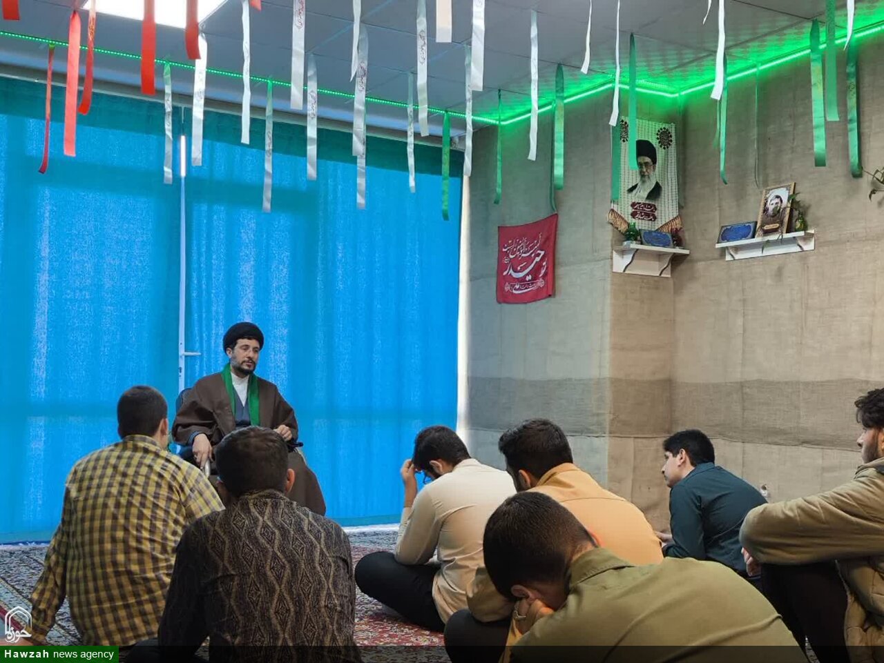 تقدیر از طلاب مدرسه علمیه شیخ علیخان زنگنه تویسرکان