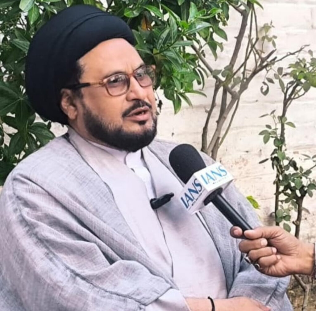 आयतुल्लाहिल उज़मा ख़ामनई का नेतृत्व और इस्लामी प्रतिरोध की जीत