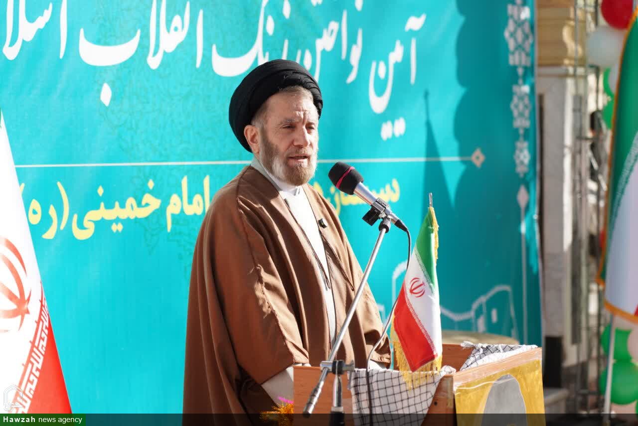 وحدت و یک‌صدایی مردم از رموز پیروزی انقلاب اسلامی بود