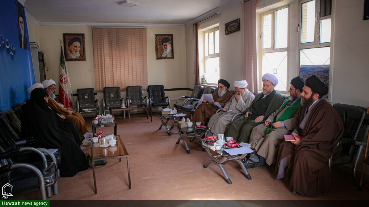 تصاویر/ نشست اعضای شورای هماهنگی نهادهای حوزوی همدان