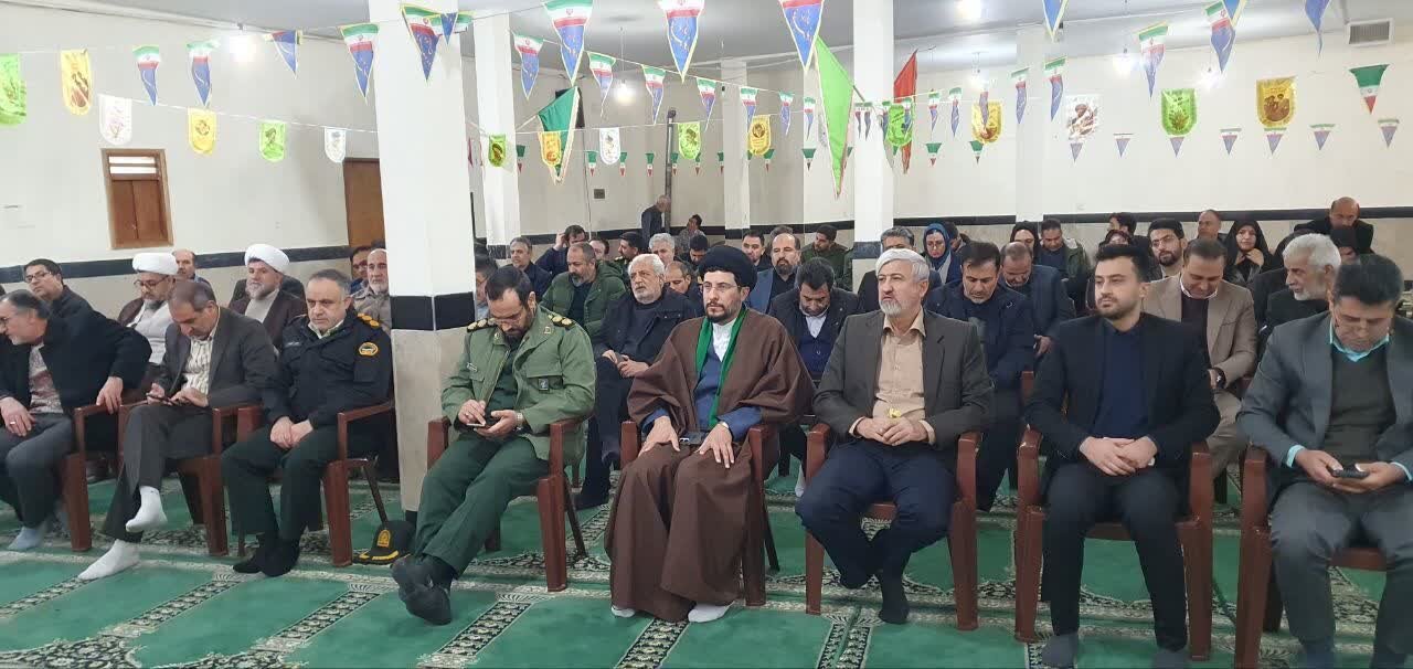 دیدار مسئولان تویسرکان با امام جمعه