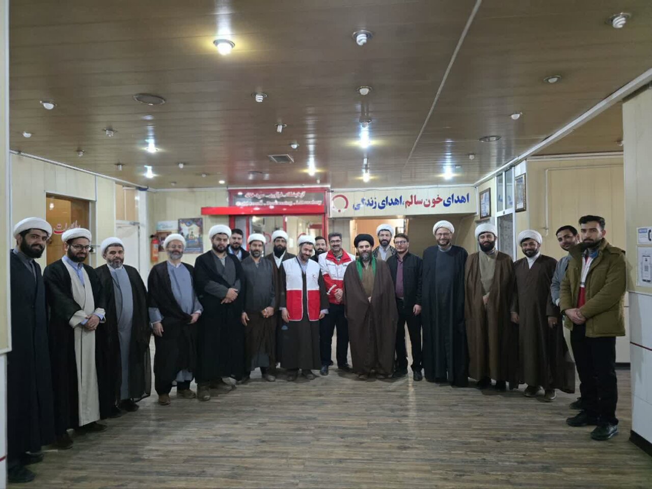 فیلم | اهدای خون جمعی از طلاب همدانی