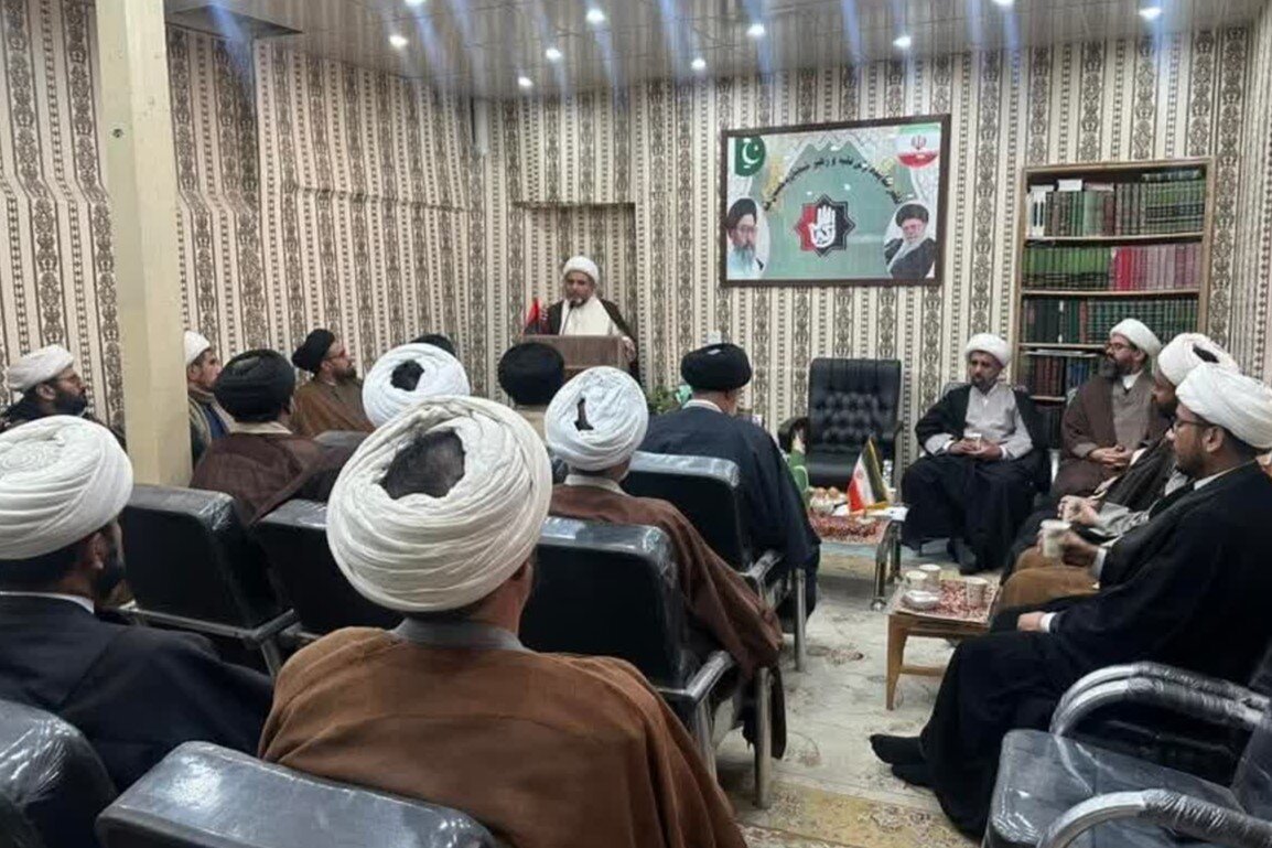 رہبر معظم انقلاب پر پوری دنیا کے مظلوم اور غیور مسلمان فخر کرتے ہیں اور ان کی حمایت کرتے ہیں