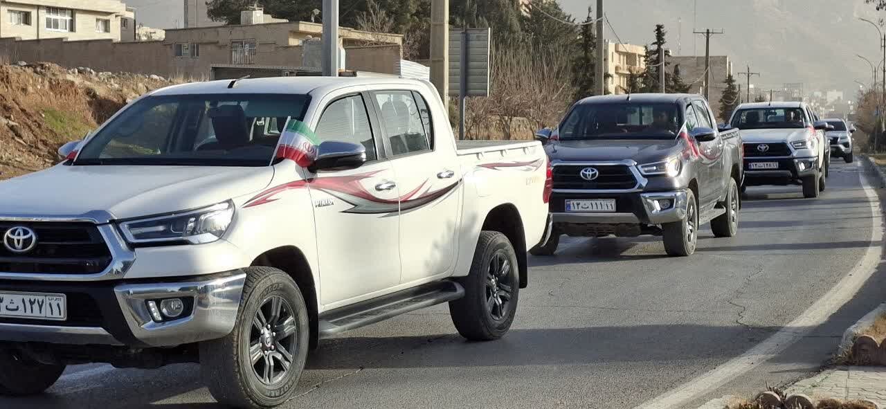 تصاویر/ استقبال از تمثال امام خمینی در ایلام