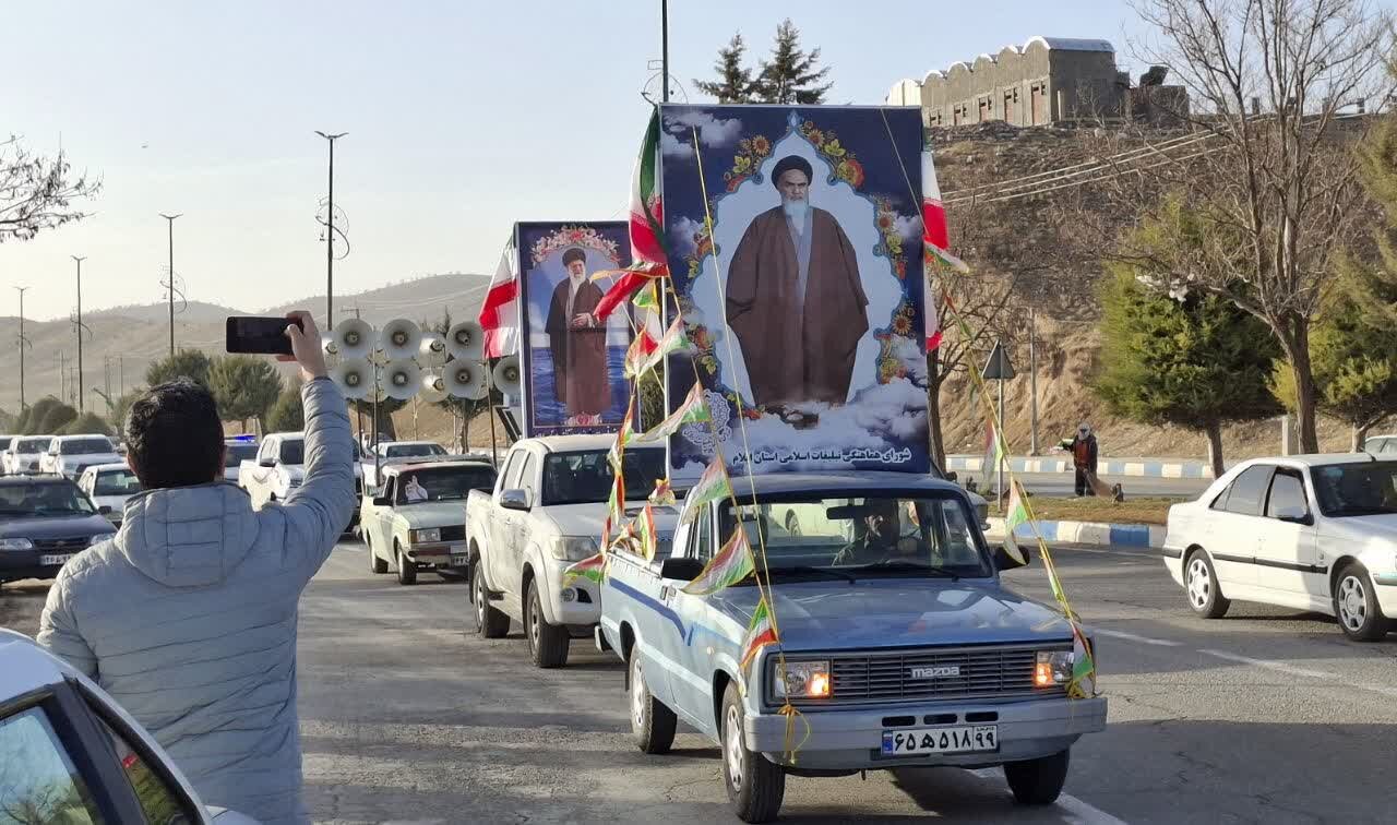 تصاویر/ استقبال از تمثال امام خمینی در ایلام