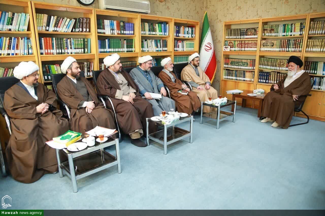 हौज़ा ए इल्मिया को ज़माने के मुताबिक़ और अपडेट होना चाहिए।