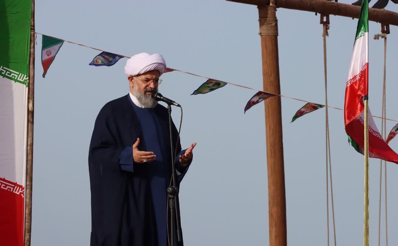 ملت ایران با وجود همه توطئه‌ها و دشمنی‌ها، تا امروز پای انقلاب و نظام اسلامی ایستاده‌اند