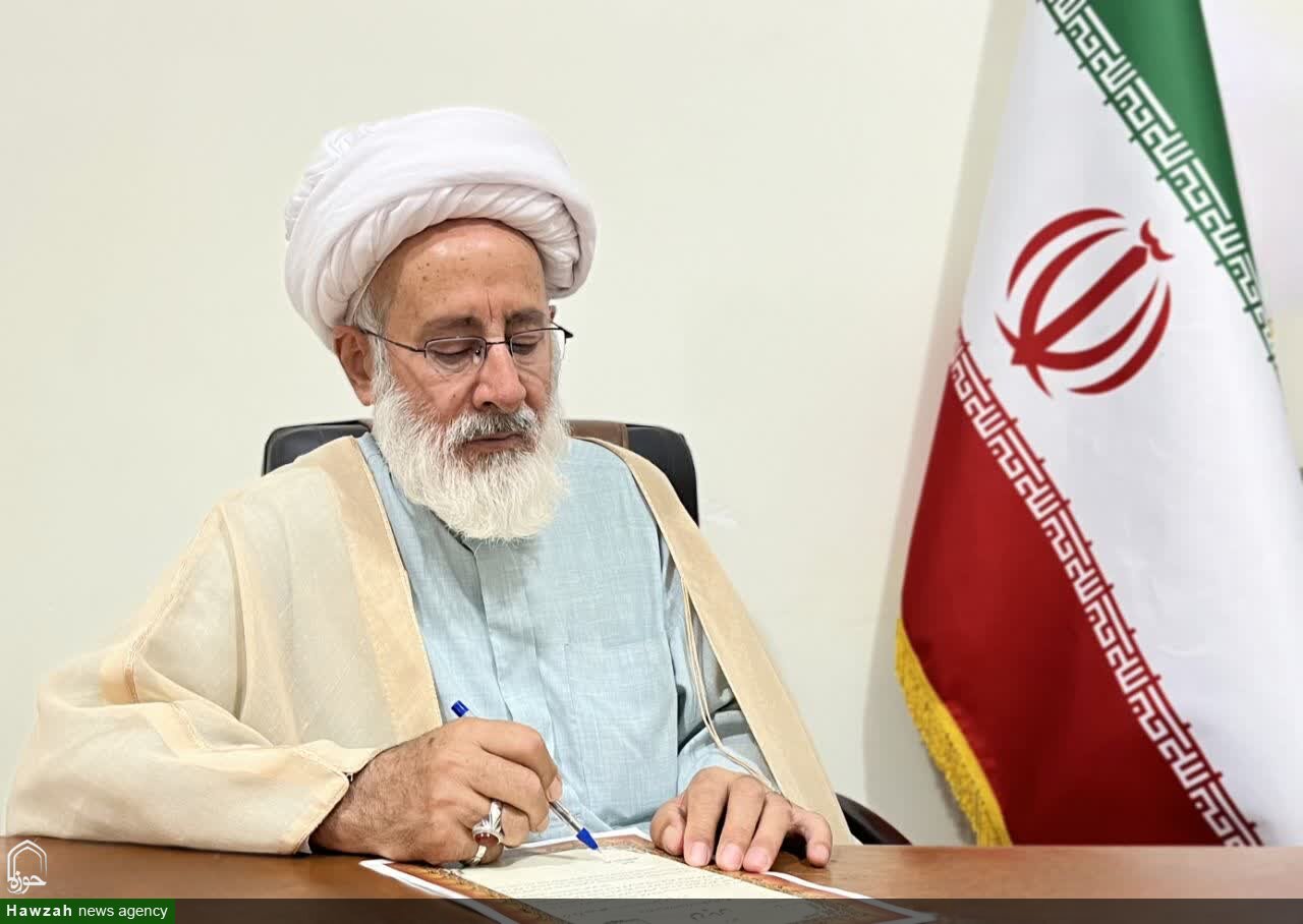 ملت ایران با ایمان و همدلی بر توطئه‌های دشمن غلبه کرد