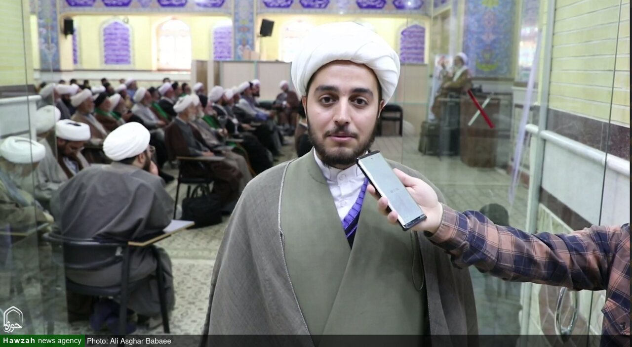 فیلم|  گردهمایی طلاب و روحانیون به مناسبت سالروز ورود حضرت امام خمینی (ره) به میهن