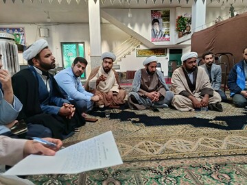 برگزاری جلسه ماهیانه مبلّغان طرح امین کرمان با تأکید بر پیوند مسجد و مدرسه+عکس