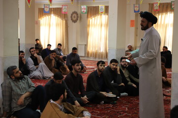 تصاویر / دوره مهدویت ویژه طلاب و اساتید مدرسه علمیه ولیعصر(عج)تبریز