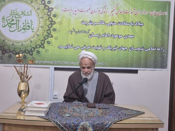 قدم اول تبلیغ خودسازی و التزام عملی به آداب طلبگی است