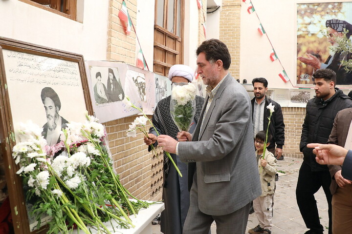 تصاویر/ تجدید بیعت اهالی رسانه و روابط عمومی‌های قم با آرمان‌های امام و انقلاب