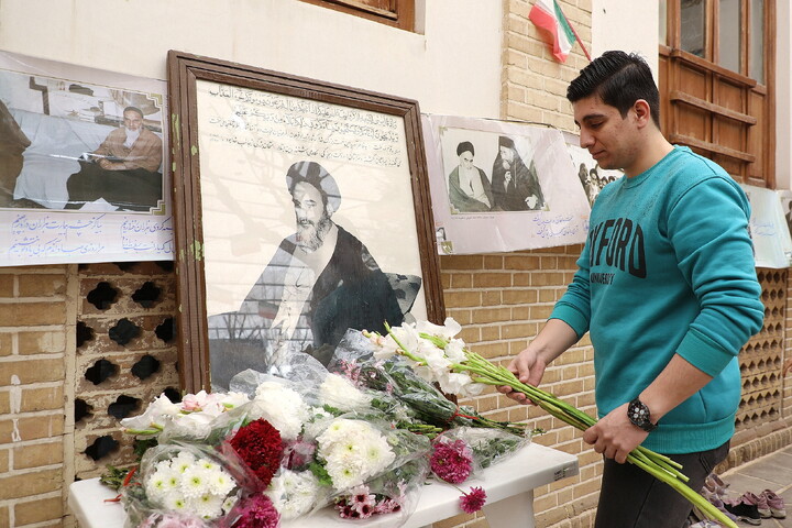 تصاویر/ تجدید بیعت اهالی رسانه و روابط عمومی‌های قم با آرمان‌های امام و انقلاب