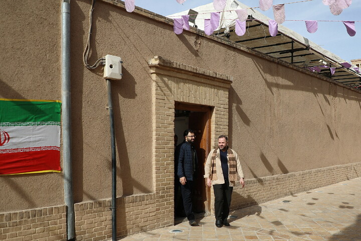 تصاویر/ تجدید بیعت اهالی رسانه و روابط عمومی‌های قم با آرمان‌های امام و انقلاب