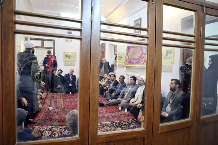 تصاویر/ تجدید بیعت اهالی رسانه و روابط عمومی‌های قم با آرمان‌های امام و انقلاب