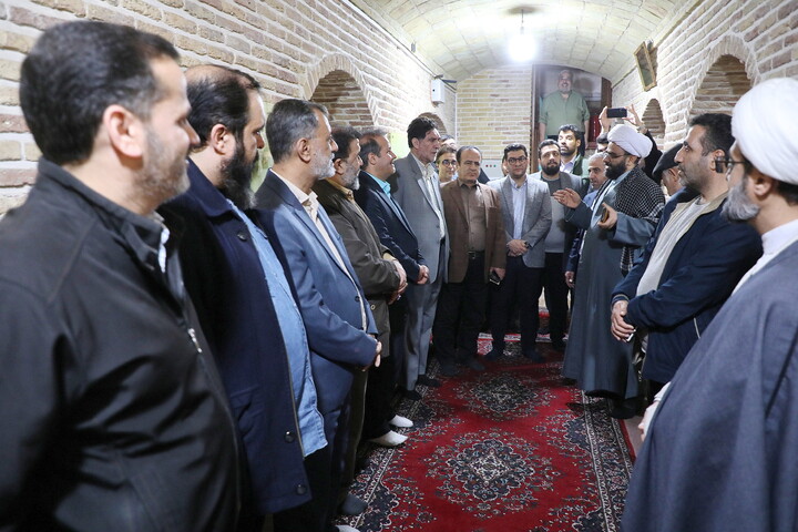 تصاویر/ تجدید بیعت اهالی رسانه و روابط عمومی‌های قم با آرمان‌های امام و انقلاب