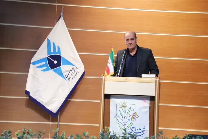 تصاویر/برگزاری اختتامیه پنجمین جشنواره ملی «شعر انتظار» در استان مرکزی