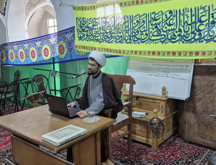 تصاویر/ درس اخلاق طلاب مدرسه علمیه آیت‌الله مدنی کاشانی(ره)